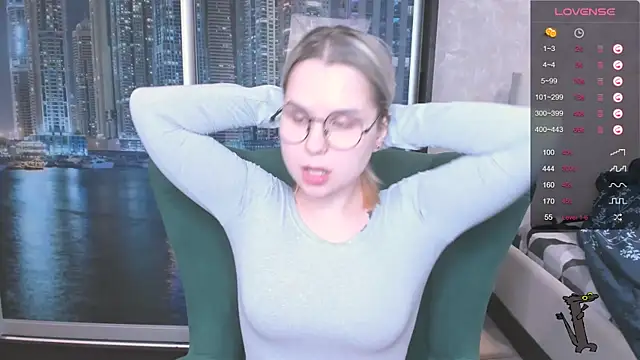 Snapshot of miray_kuriyama123 chatting on 12/19/24, 08:34 miray kuriyama123 online show from 12/19/24, 08:34