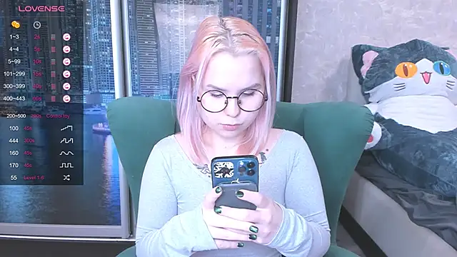 Snapshot of miray_kuriyama123 chatting on 01/10/25, 03:58 miray kuriyama123 online show from 01/10/25, 03:58