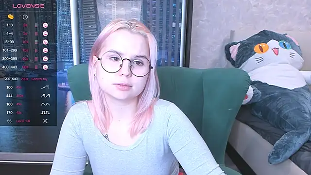 Snapshot of miray_kuriyama123 chatting on 01/10/25, 10:04 miray kuriyama123 online show from 01/10/25, 10:04