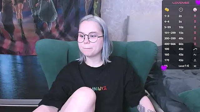 Snapshot of miray_kuriyama123 chatting on 03/03/25, 10:42 miray kuriyama123 online show from 03/03/25, 10:42