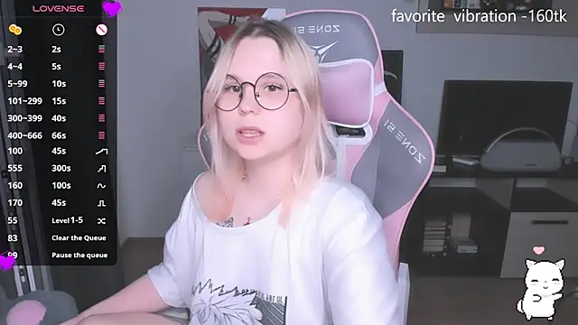 Snapshot of miray_kuriyama123 chatting on 09/09/25, 06:40 miray kuriyama123 online show from 09/09/25, 06:40