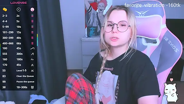 Snapshot of miray_kuriyama123 chatting on 11/16/25, 08:03 miray kuriyama123 online show from 11/16/25, 08:03