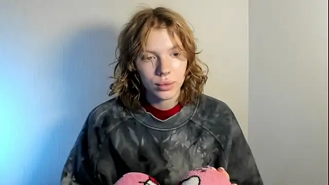 Snapshot of StellaDavis chatting on 10/22/25, 09:53 StellaDavis online show from 10/22/25, 09:53