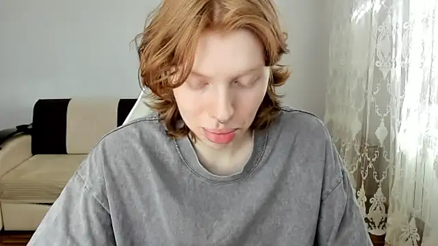 StellaDavis online show from 05/05/26, 10:34