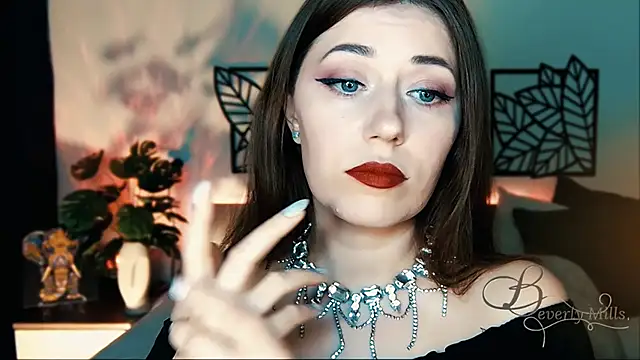 MissBeverlyMills online show from 02/09/25, 04:29