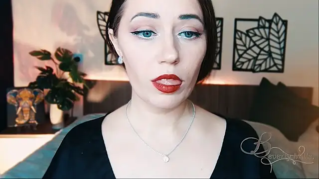 MissBeverlyMills online show from 02/21/25, 11:01