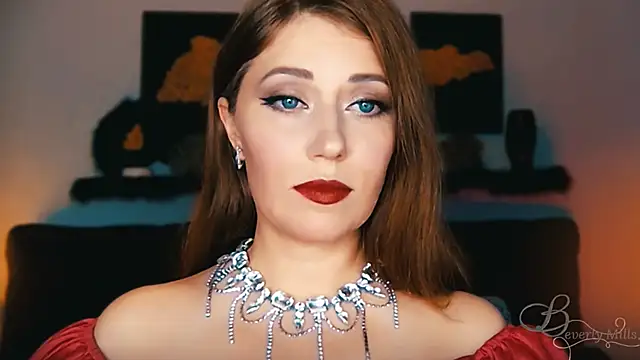 MissBeverlyMills online show from 09/12/25, 06:19