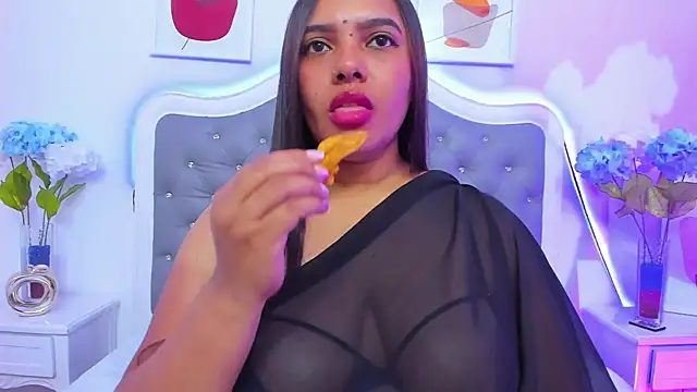 krishaa  online show from 02/04/25, 03:57