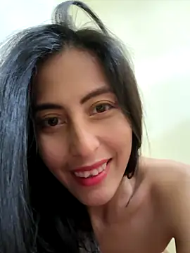 Snapshot of Anahi_cake chatting on 03/10/25, 03:41 Anahi cake online show from 03/10/25, 03:41