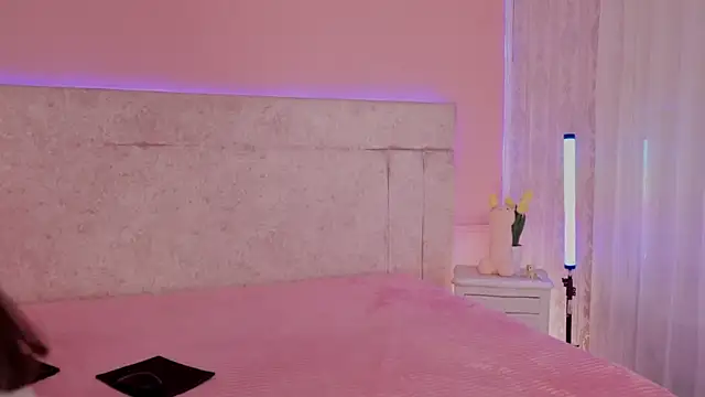 VeronicaMartiin online show from 04/03/26, 07:12