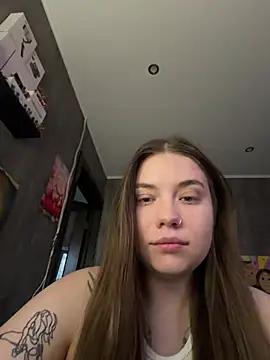 Snapshot of Vikki_toriya chatting on 07/20/26, 05:26 Vikki toriya online show from 07/20/26, 05:26