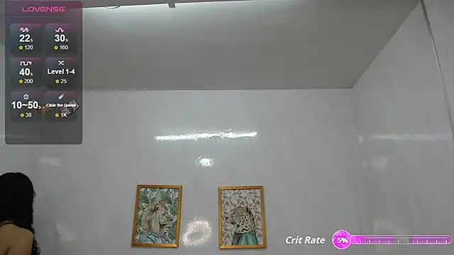 Snapshot of victoria_castillo_b chatting on 09/28/25, 12:43 victoria castillo b online show from 09/28/25, 12:43