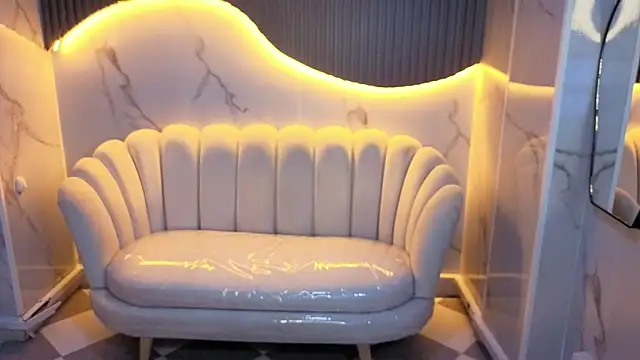 victoria castillo b online show from 02/11/26, 07:52