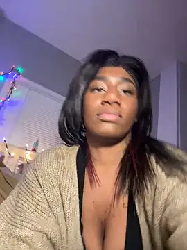 Snapshot of xDestineeXX chatting on 01/25/25, 05:07 xDestineeXX online show from 01/25/25, 05:07