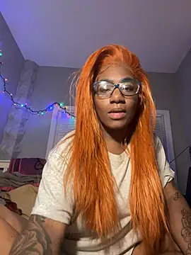 Snapshot of xDestineeXX chatting on 02/12/25, 09:42 xDestineeXX online show from 02/12/25, 09:42