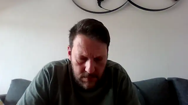 BennyLommy online show from 04/27/26, 02:04