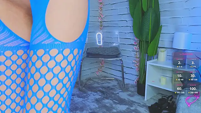 Milana Sapphire online show from 02/20/25, 10:48