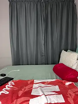 Snapshot of Kinkyy_ chatting on 04/19/26, 10:34 Kinkyy online show from 04/19/26, 10:34