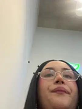 Electra doll  online show from 04/07/26, 10:20