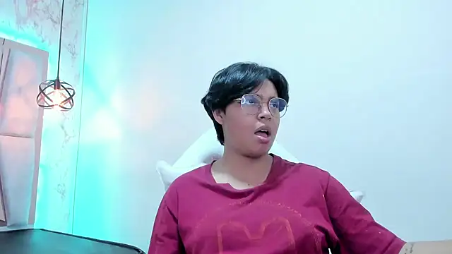 Emmapark  online show from 03/06/25, 01:05