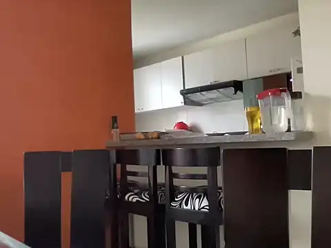 littlelatinhunter online show from 11/25/25, 11:21