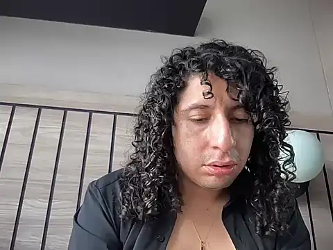 littlelatinhunter online show from 05/22/26, 03:39