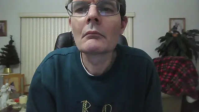 Copfiremen4566 online show from 12/28/24, 03:04