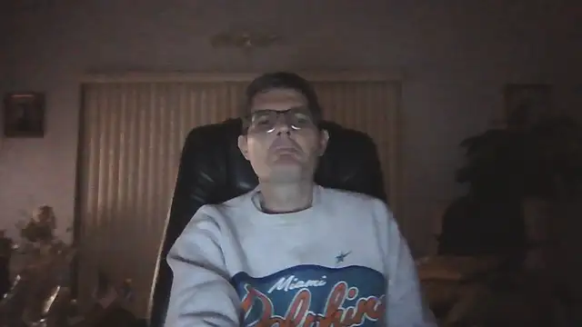 Copfiremen4566 online show from 06/25/26, 04:12