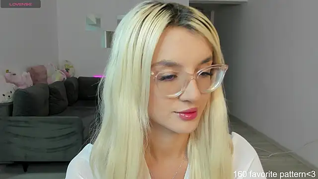 LovelyBianca online show from 09/14/25, 06:18