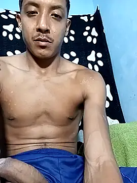 Snapshot of Raspatumam chatting on 04/16/26, 02:01 Raspatumam online show from 04/16/26, 02:01