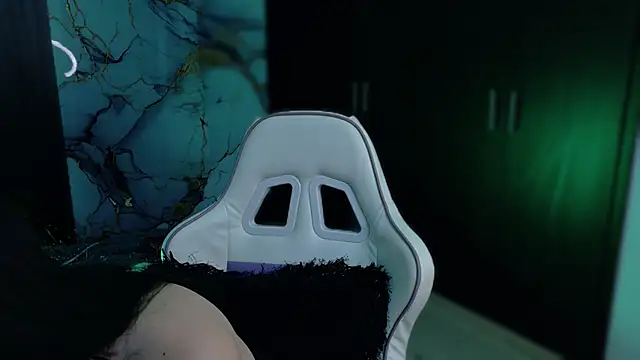 Madison Jackson online show from 09/23/25, 10:02