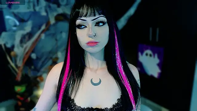 Snapshot of Madison_Jackson chatting on 10/14/25, 09:15 Madison Jackson online show from 10/14/25, 09:15