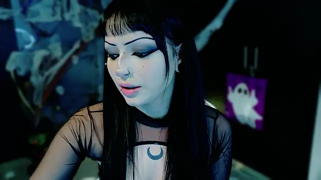 Snapshot of Madison_Jackson chatting on 10/23/25, 09:24 Madison Jackson online show from 10/23/25, 09:24