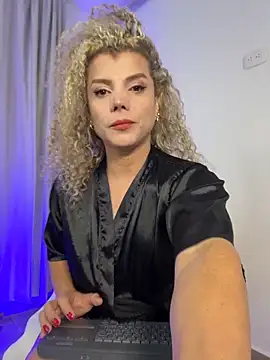 Georgiafox online show from 12/03/25, 06:21