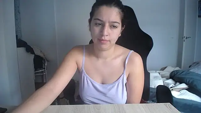 Contantin helena online show from 01/13/26, 01:38