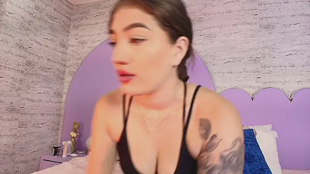 Giaa Ross online show from 05/16/26, 09:17