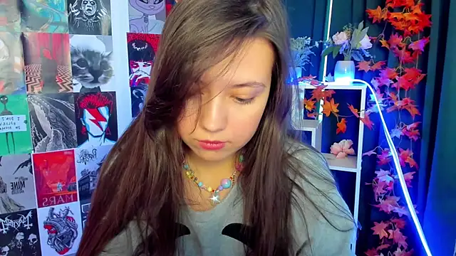 Lina Brownie online show from 12/04/24, 05:49