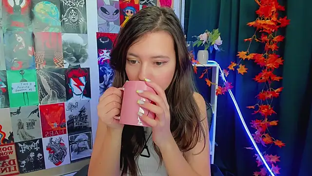 Lina Brownie online show from 12/19/24, 05:40