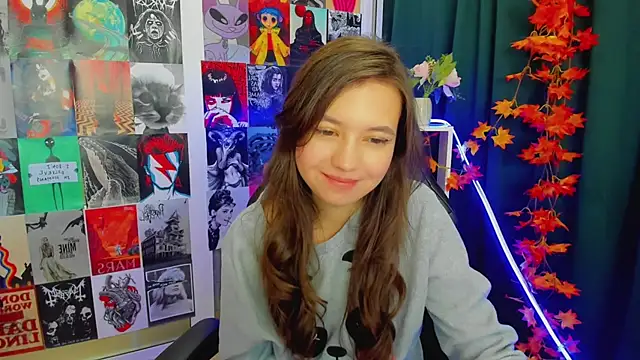 Lina Brownie online show from 12/20/24, 05:25