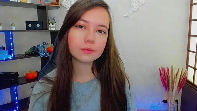 Lina Brownie online show from 12/22/24, 01:55