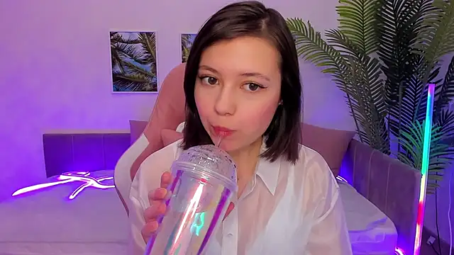 Lina Brownie online show from 03/08/25, 02:01