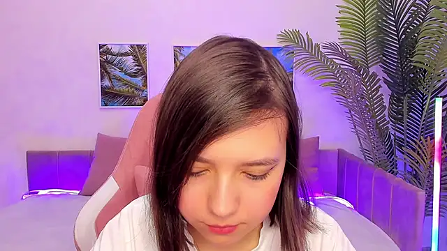 Lina Brownie online show from 03/22/25, 05:28