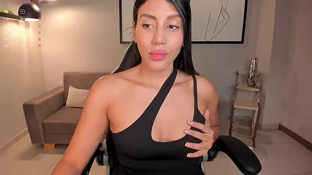 CharlotteCox  online show from 01/07/25, 11:16