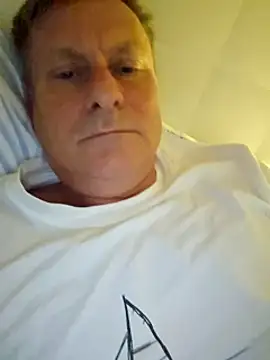 johnnym1 online show from 03/13/25, 05:54