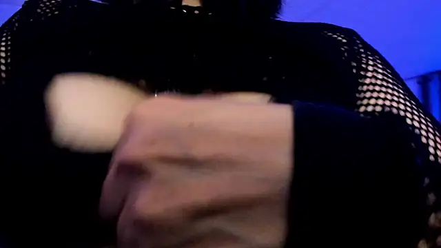 Snapshot of Acid666_alice chatting on 12/18/24, 02:32 Acid666 alice online show from 12/18/24, 02:32