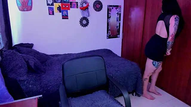 Snapshot of alice_666f chatting on 02/20/25, 06:57 alice 666f online show from 02/20/25, 06:57