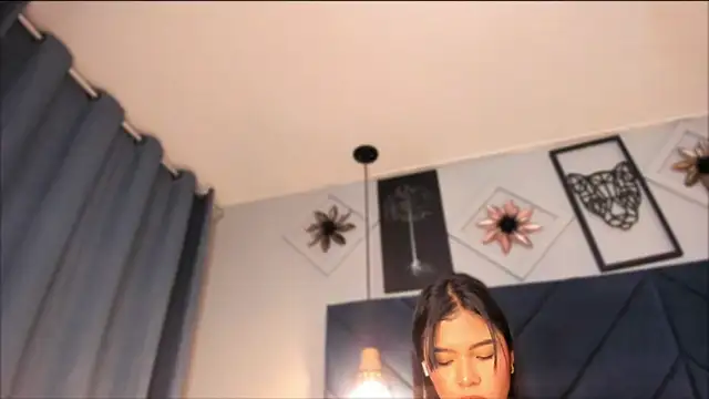 Snapshot of sarita_hills chatting on 02/15/26, 08:02 sarita hills online show from 02/15/26, 08:02