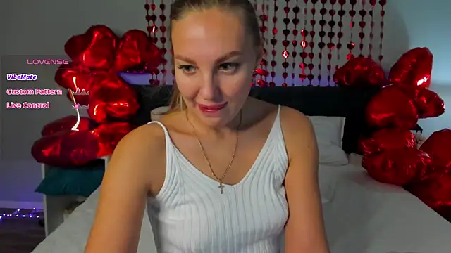 Snapshot of Kelly_Hardy chatting on 02/15/25, 12:04 Kelly Hardy online show from 02/15/25, 12:04