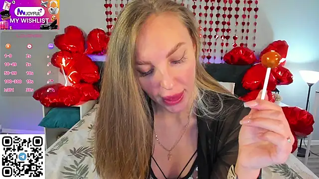 Snapshot of Kelly_Hardy chatting on 02/17/25, 04:20 Kelly Hardy online show from 02/17/25, 04:20