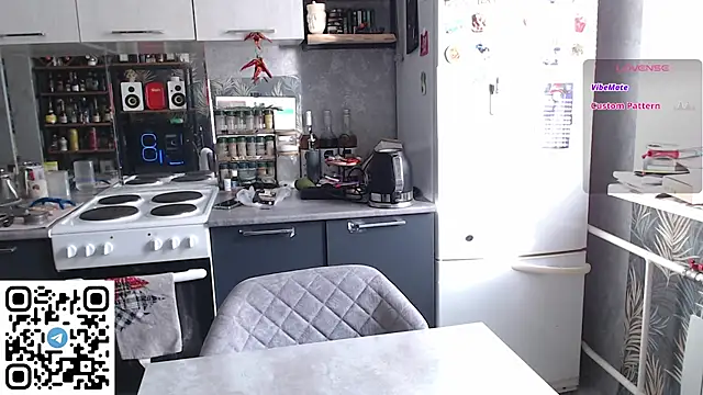 Snapshot of Kelly_Hardy chatting on 03/14/25, 08:53 Kelly Hardy online show from 03/14/25, 08:53